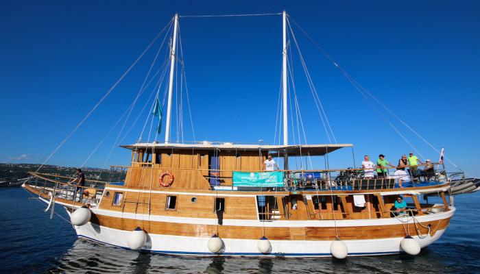 Традиционное круизное судно Далматинка