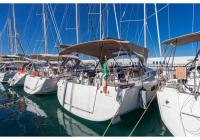 парусная лодка Сун Одыссеы 440 Sicily Италия