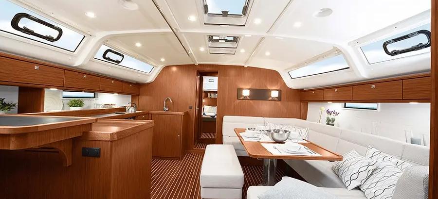 2015. Bavaria Cruiser 51