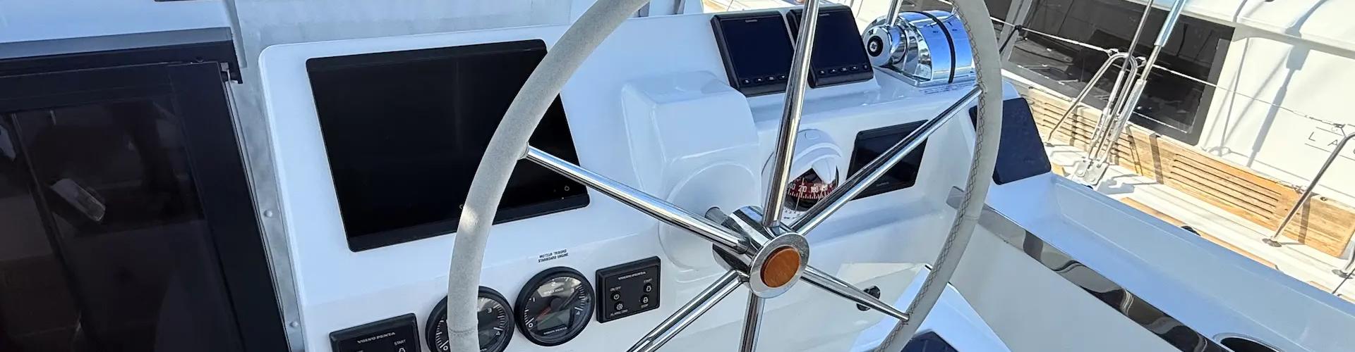 катамаран Fountaine Pajot Aura 51