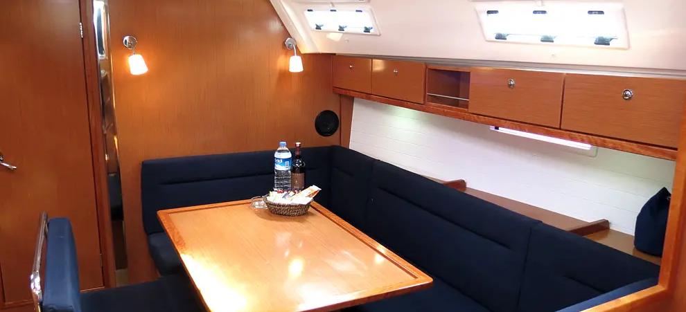 2012. Bavaria Cruiser 40