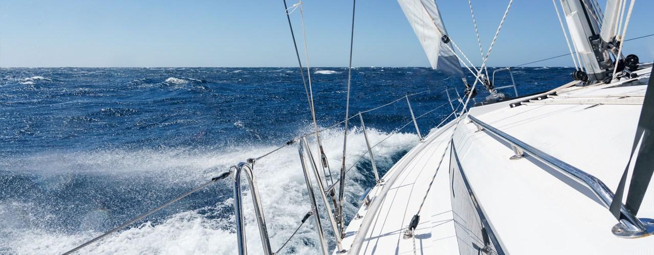 2023. Bavaria C42